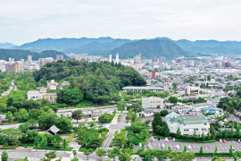 山口県庁より市街地を望む